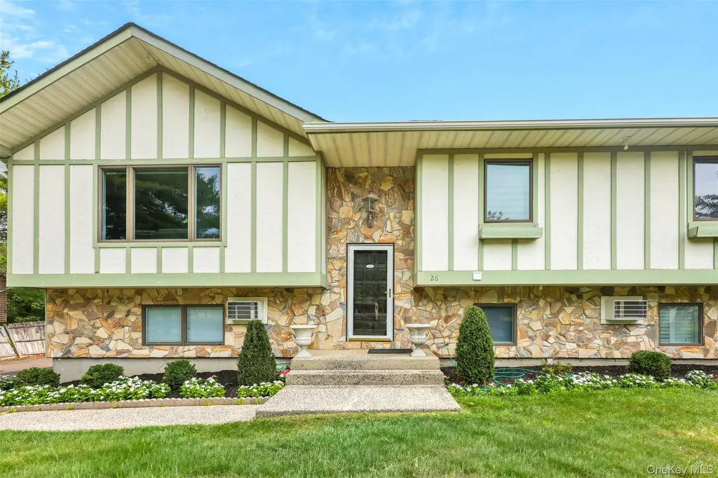 26 Ellington Way Spring Valley NY 10977