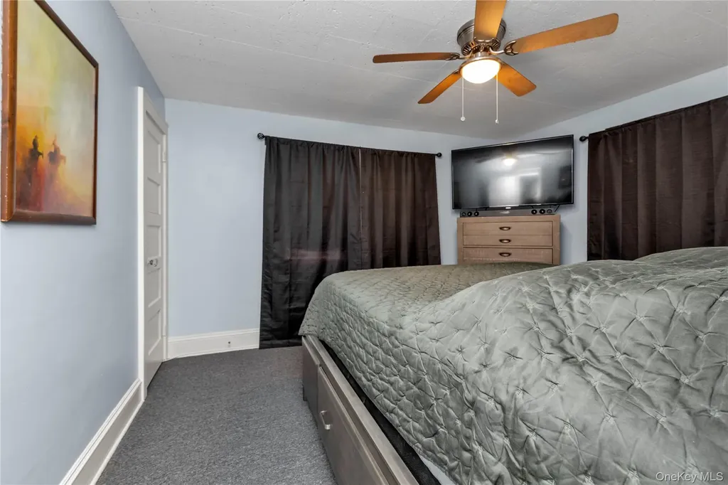 127 Smith Street Lynbrook NY 11563