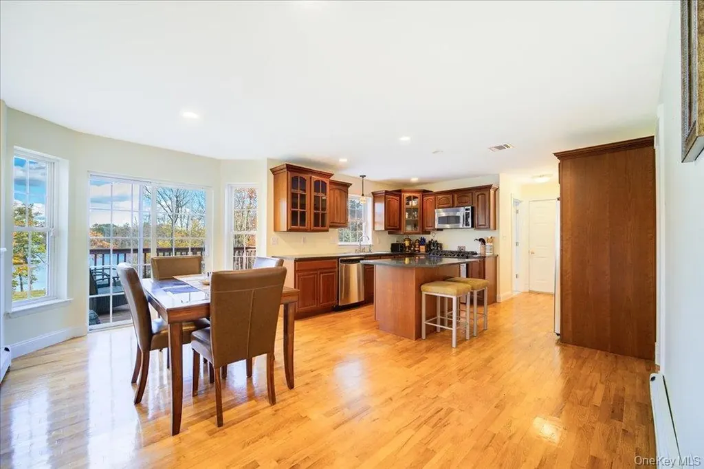 34 Twin Lakes Road Monroe NY 10950