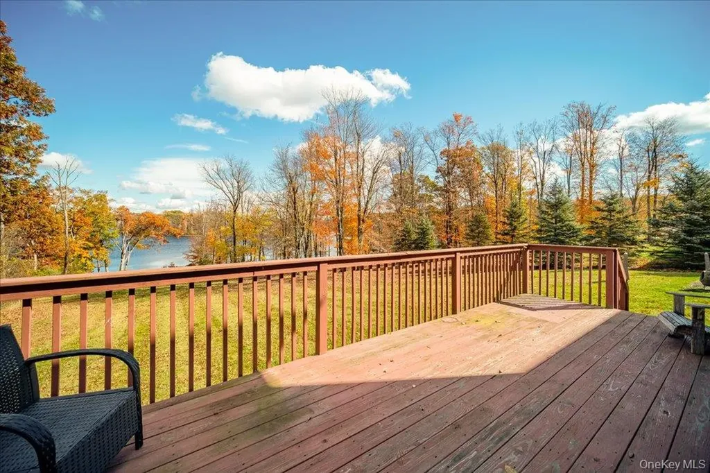 34 Twin Lakes Road Monroe NY 10950