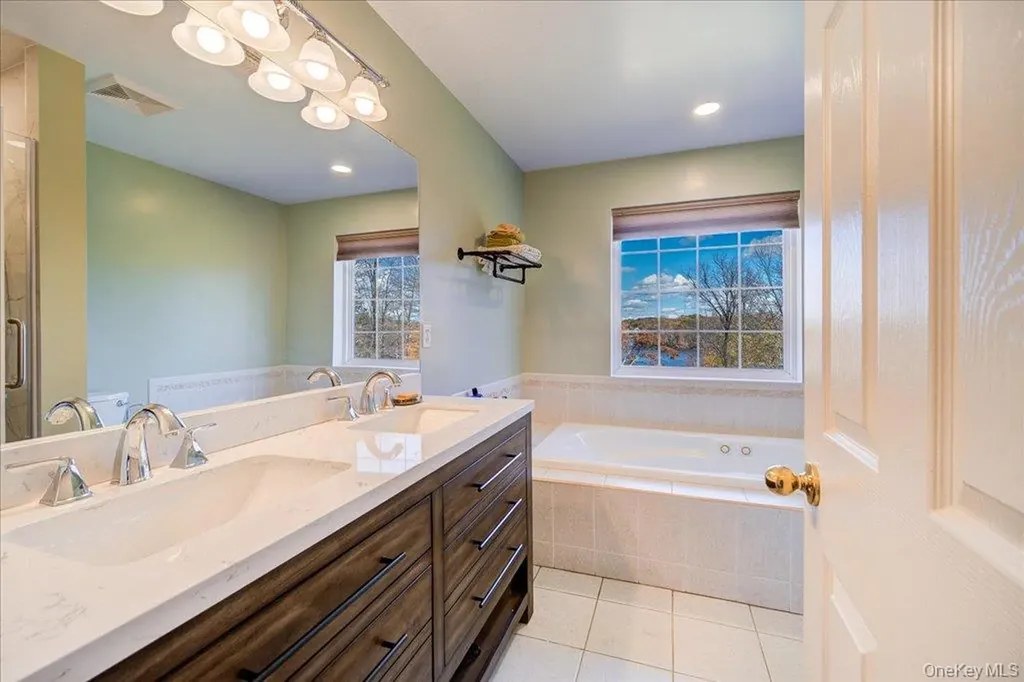 34 Twin Lakes Road Monroe NY 10950