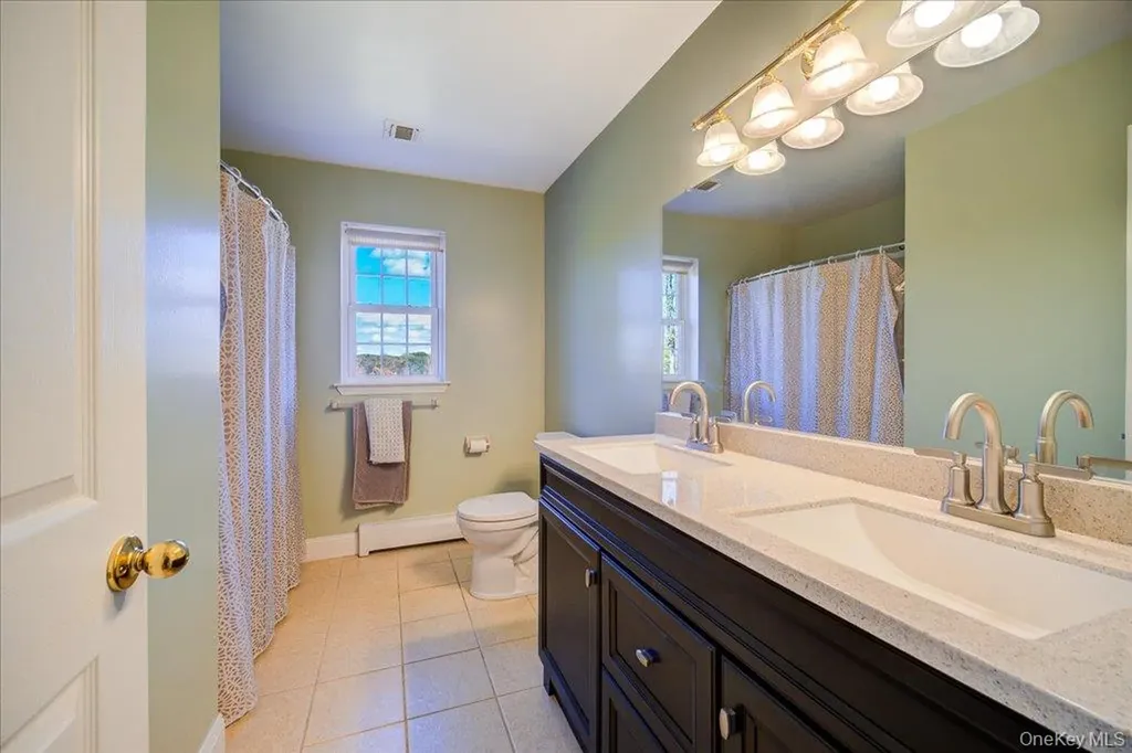 34 Twin Lakes Road Monroe NY 10950