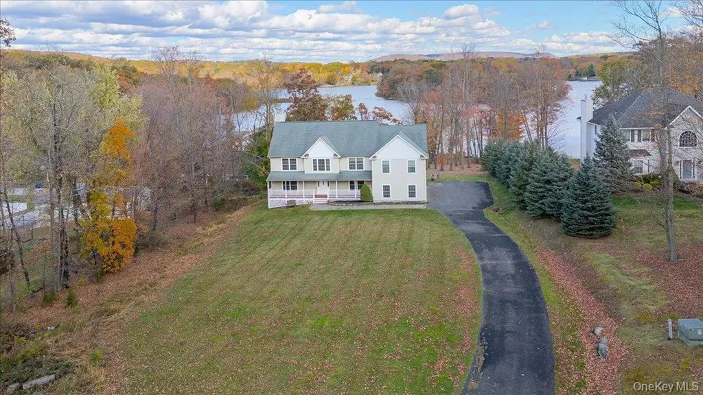 34 Twin Lakes Road Monroe NY 10950