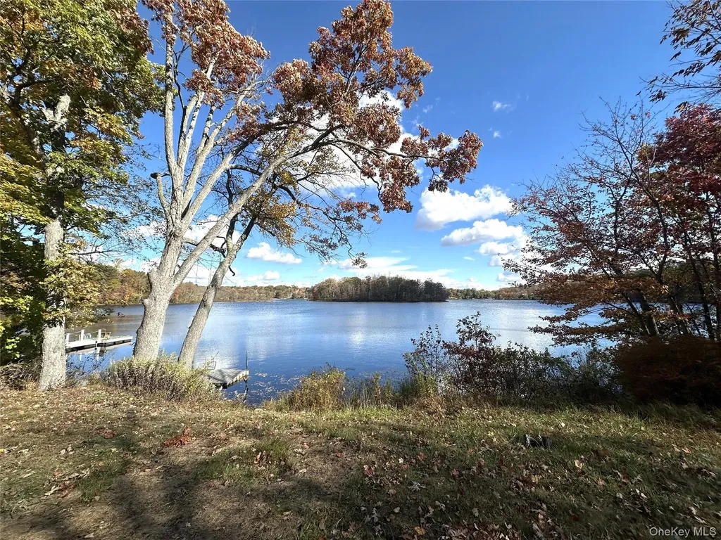 34 Twin Lakes Road Monroe NY 10950