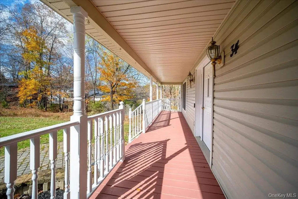 34 Twin Lakes Road Monroe NY 10950