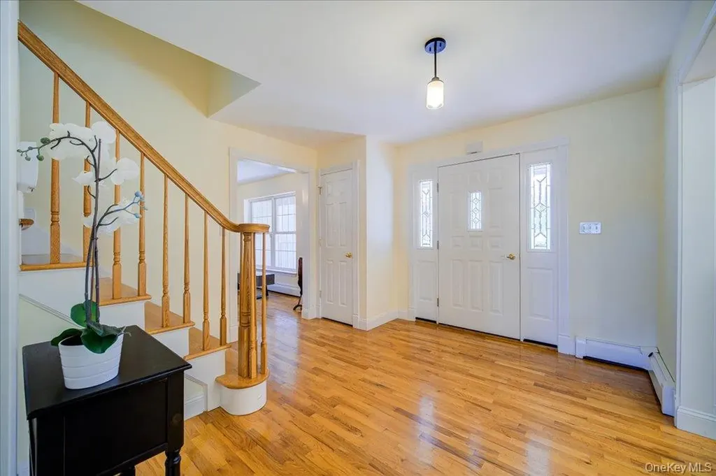 34 Twin Lakes Road Monroe NY 10950