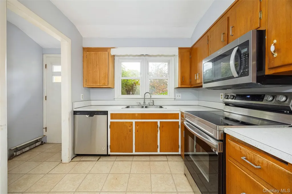 19 Timberline Drive Poughkeepsie NY 12603