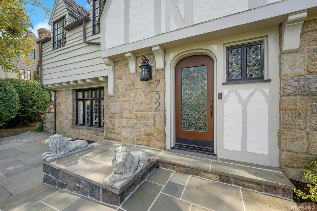 752 Forest Avenue Rye NY 10580