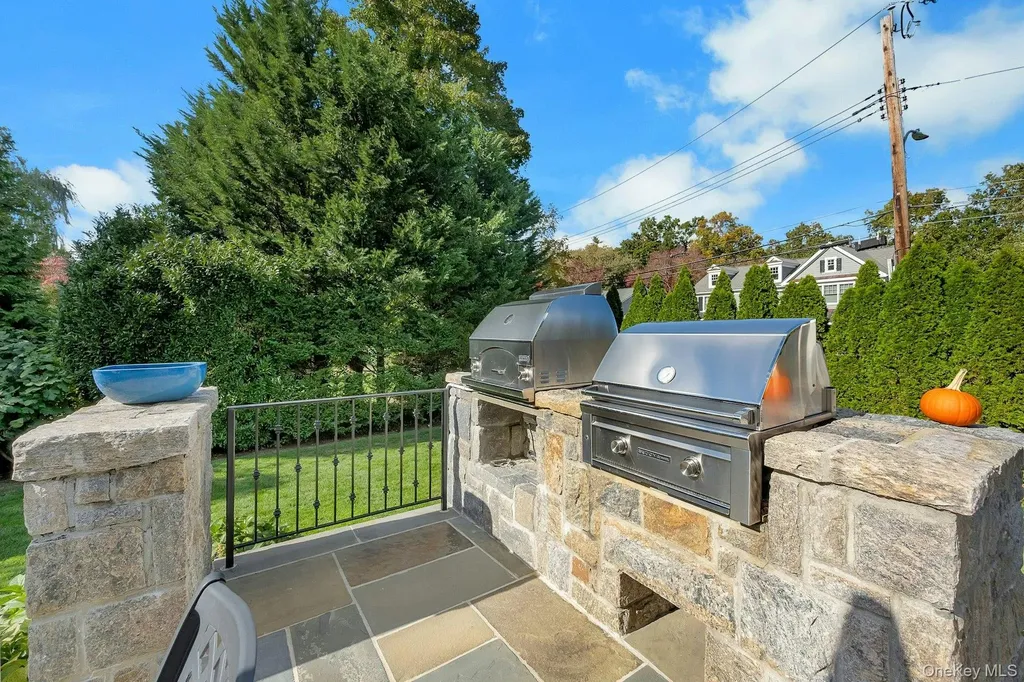 752 Forest Avenue Rye NY 10580