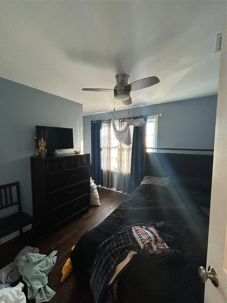 313 Lexington Avenue West Babylon NY 11704