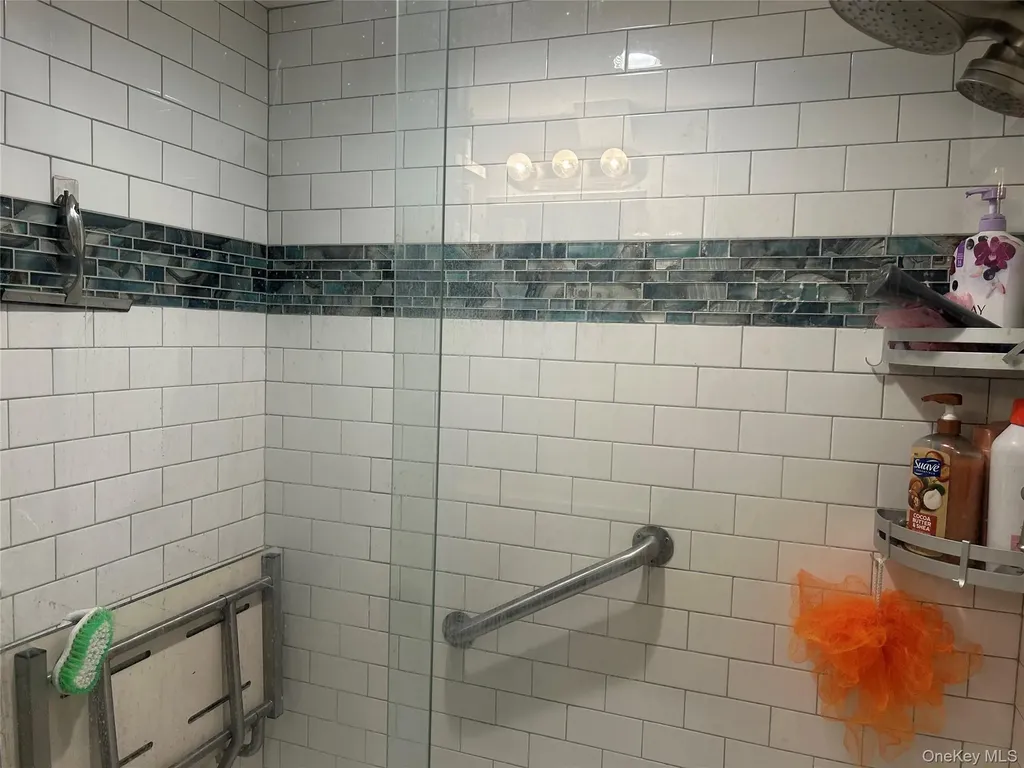 313 Lexington Avenue West Babylon NY 11704