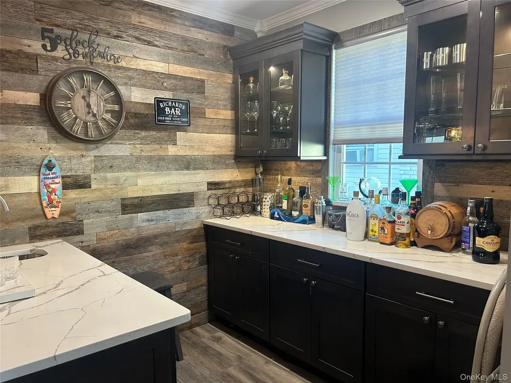 313 Lexington Avenue West Babylon NY 11704