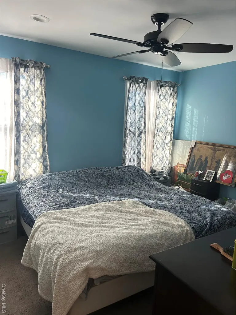 313 Lexington Avenue West Babylon NY 11704