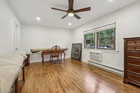 2 Germonds Village Bardonia NY 10954
