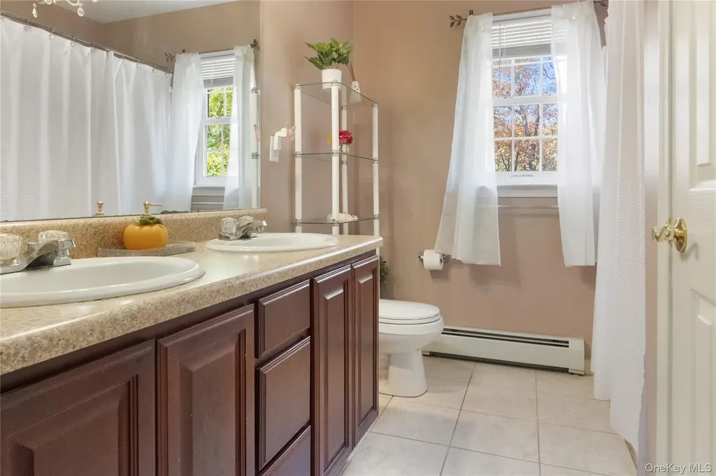 4 Wayne Court Middletown NY 10941