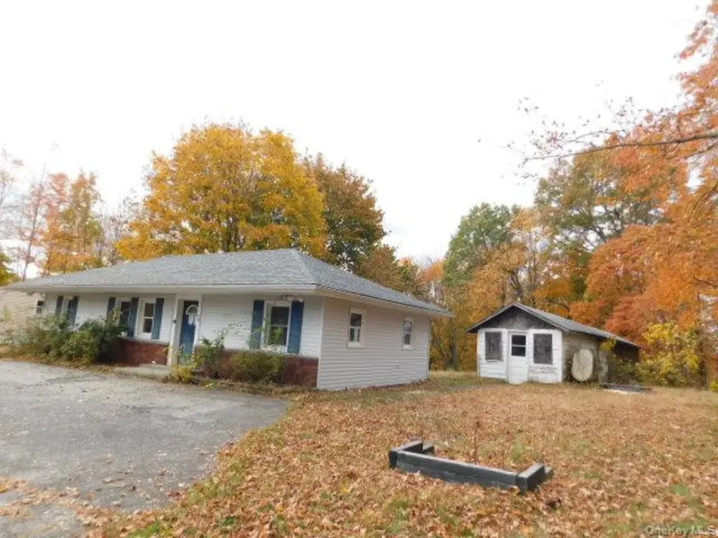 247 Plattekill Ardonia Road Wallkill NY 12589