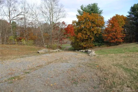 Round Lake Road Rhinebeck NY 12572