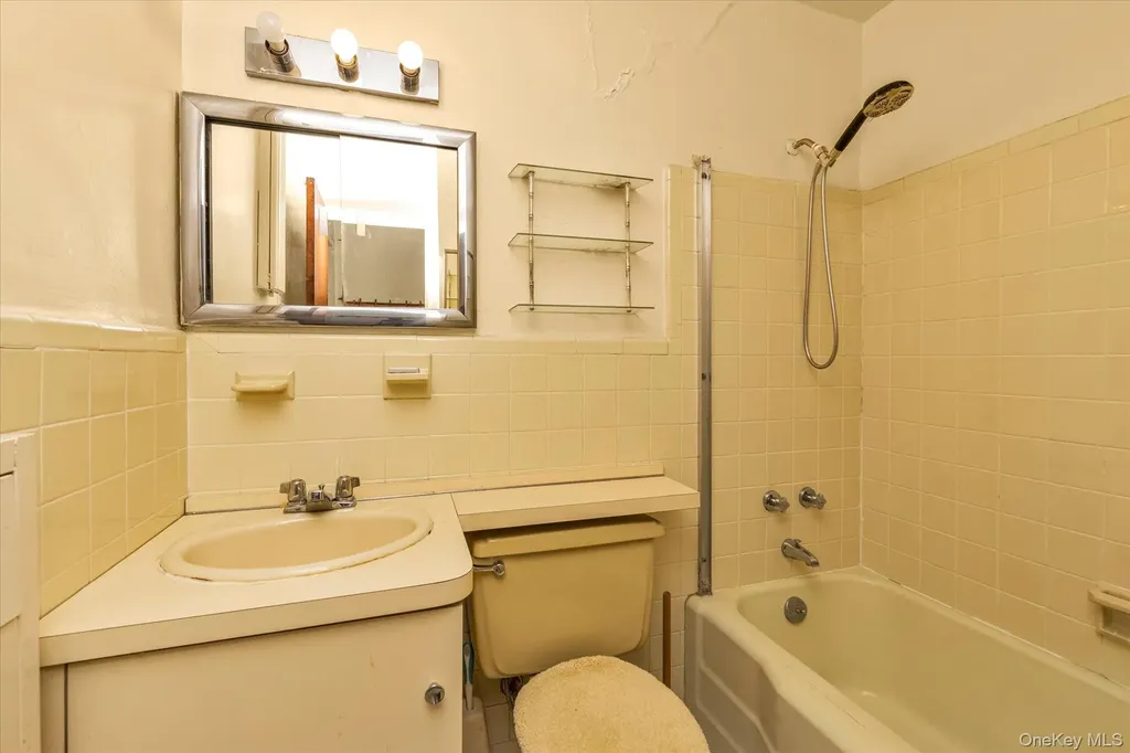 102-10 66th Road Forest Hills NY 11375
