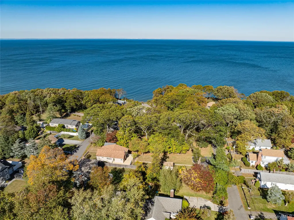2 Elm Road Rocky Point NY 11778