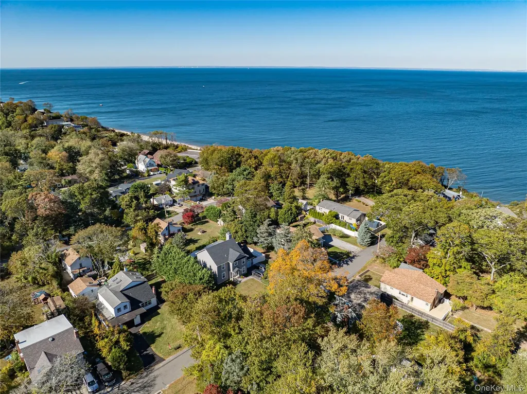 2 Elm Road Rocky Point NY 11778