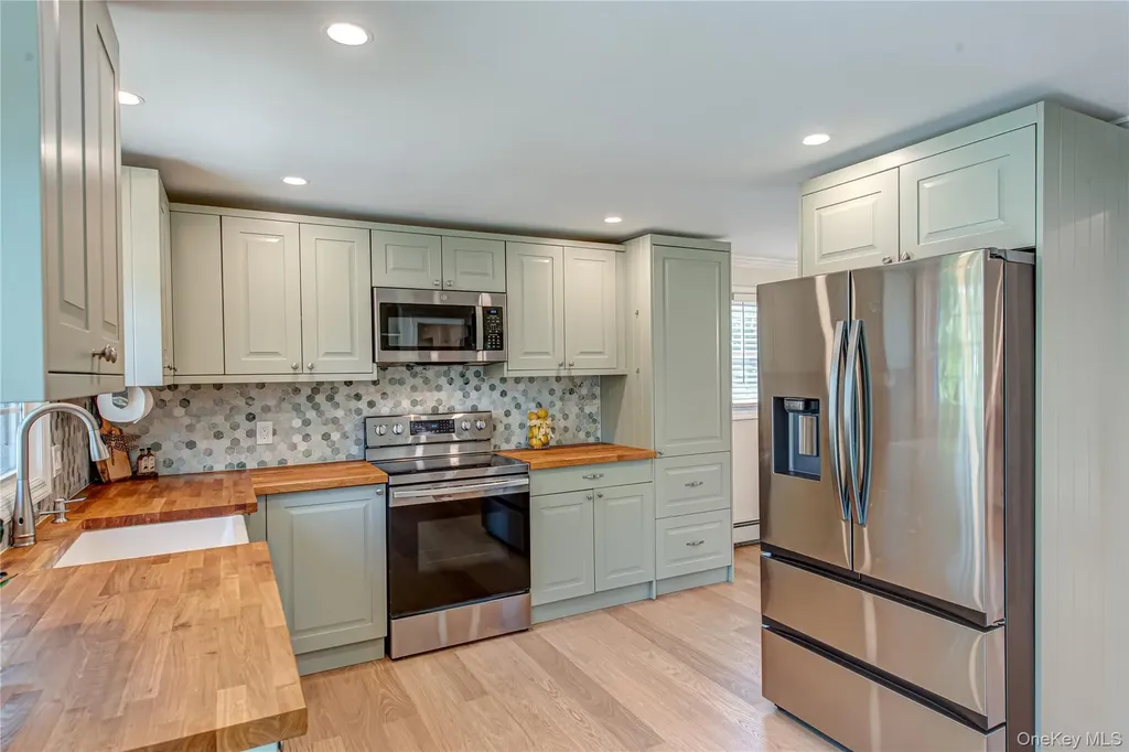 2 Elm Road Rocky Point NY 11778