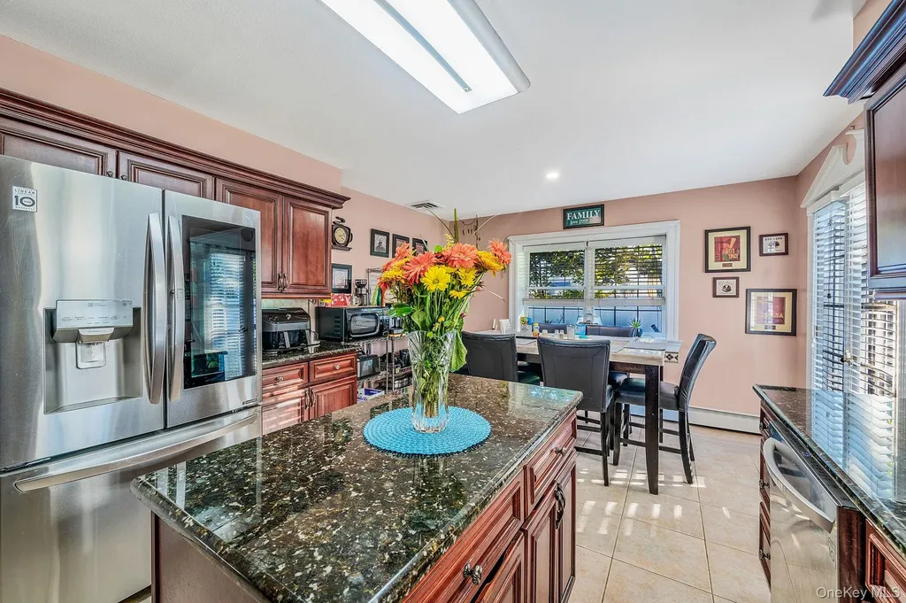 28 Winfield Davis Drive Coram NY 11727