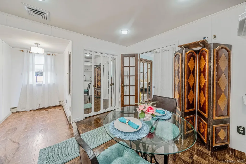 28 Winfield Davis Drive Coram NY 11727