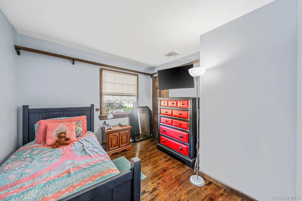 28 Winfield Davis Drive Coram NY 11727