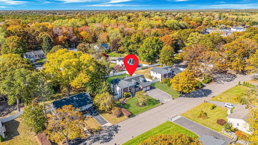 28 Winfield Davis Drive Coram NY 11727