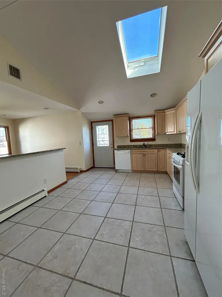 620 Lake Boulevard Lindenhurst NY 11757