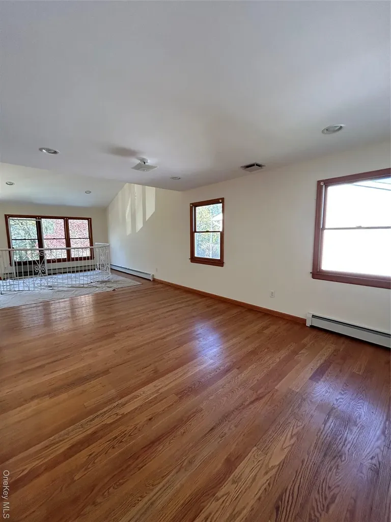 620 Lake Boulevard Lindenhurst NY 11757