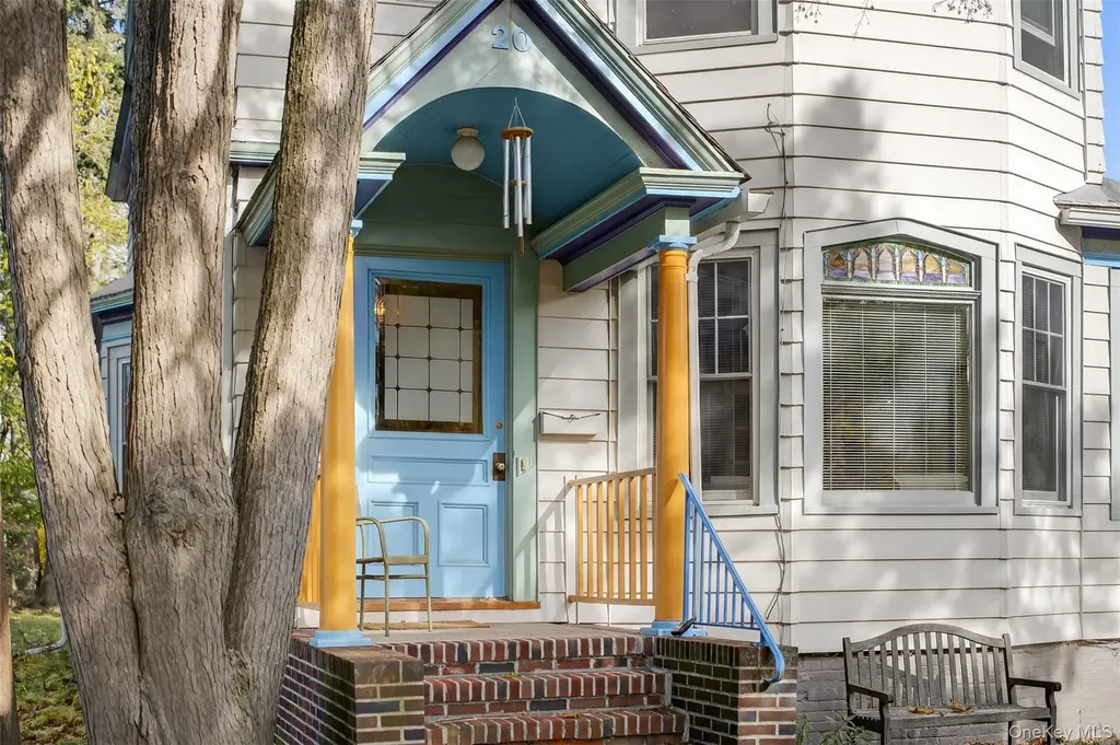 20 Whitehouse Avenue Poughkeepsie NY 12601