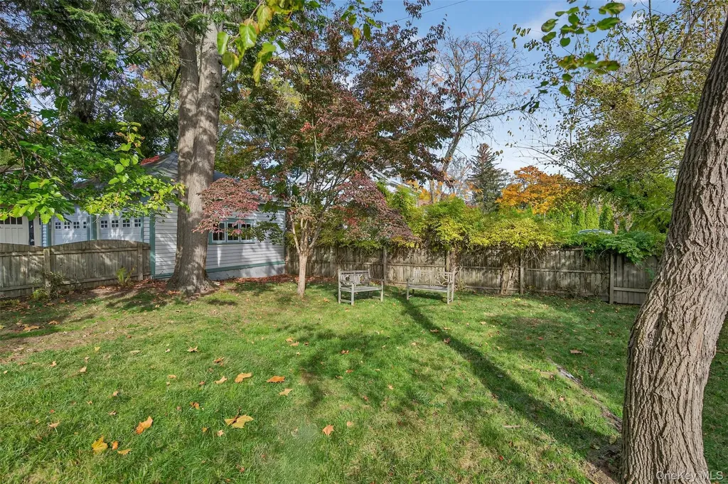 20 Whitehouse Avenue Poughkeepsie NY 12601