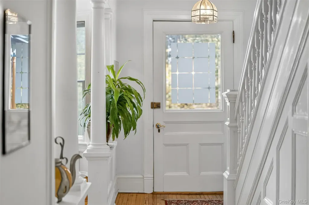 20 Whitehouse Avenue Poughkeepsie NY 12601