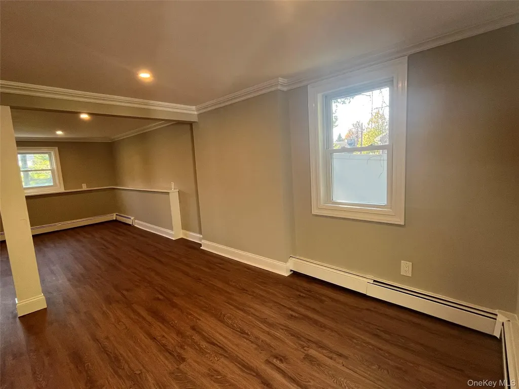 26 Hanover Place Smithtown NY 11787
