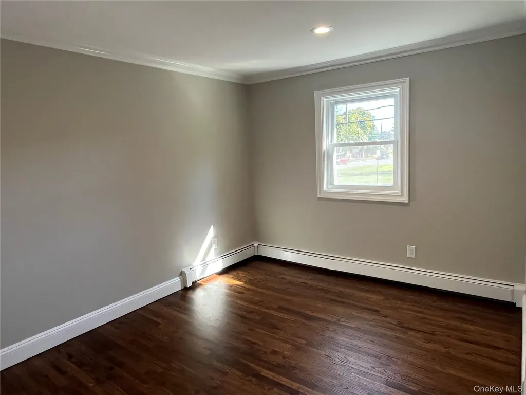 26 Hanover Place Smithtown NY 11787
