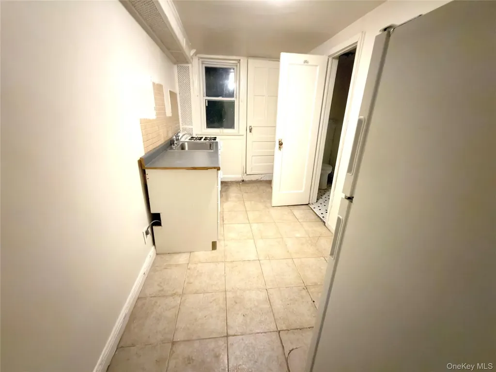 8818 Avenue A Brooklyn NY 11236
