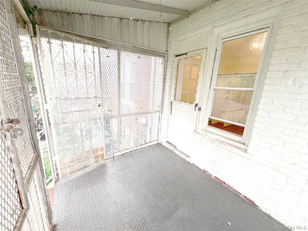 8818 Avenue A Brooklyn NY 11236