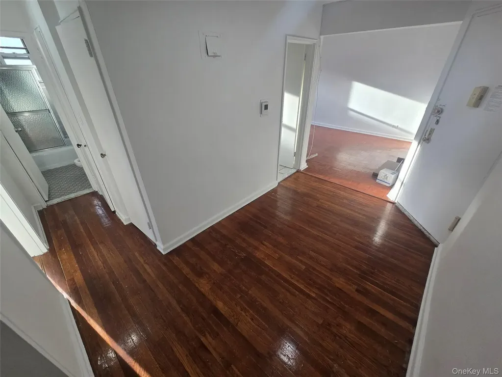 1480 Thieriot Avenue Bronx NY 10460