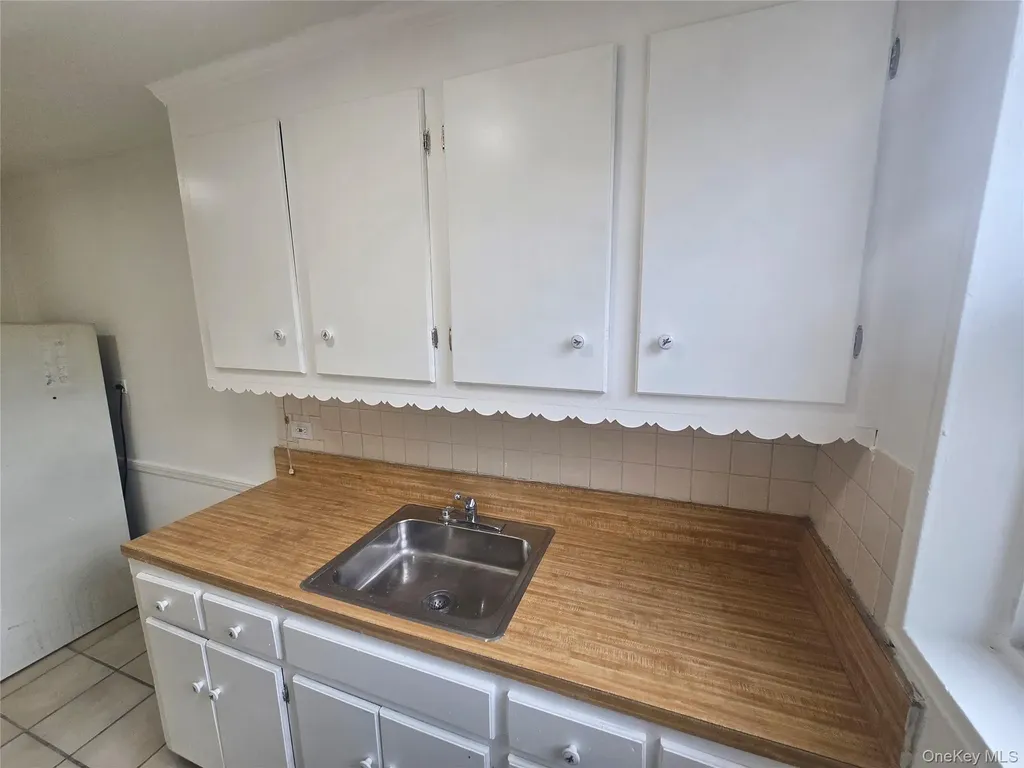 1480 Thieriot Avenue Bronx NY 10460