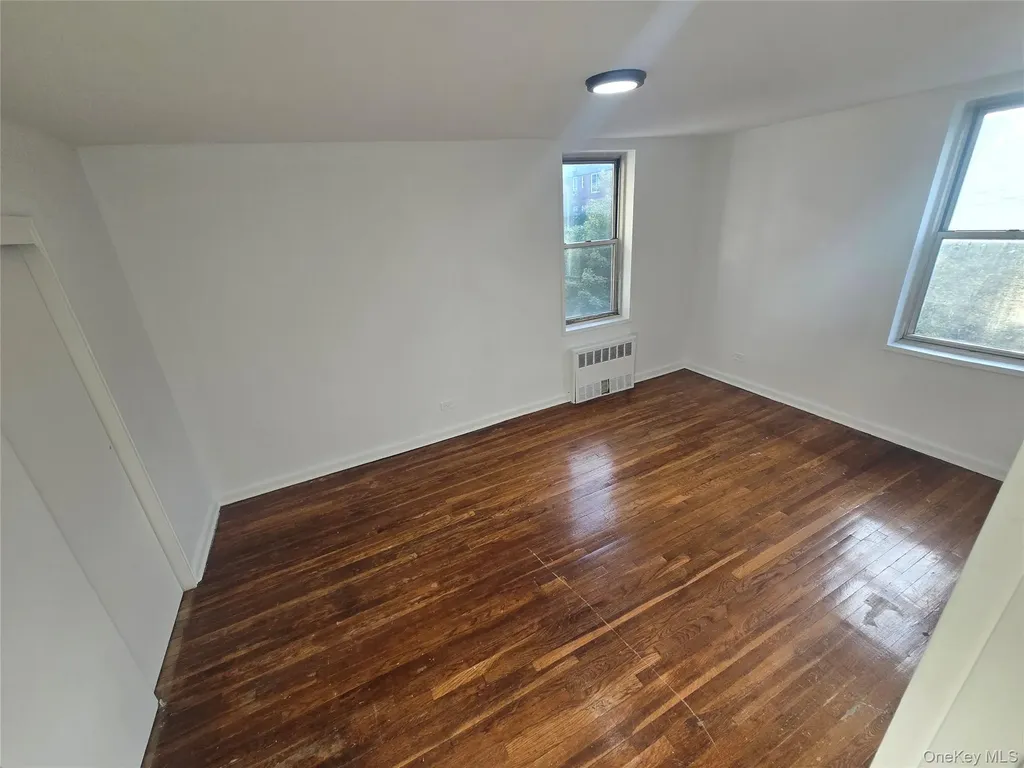 1480 Thieriot Avenue Bronx NY 10460