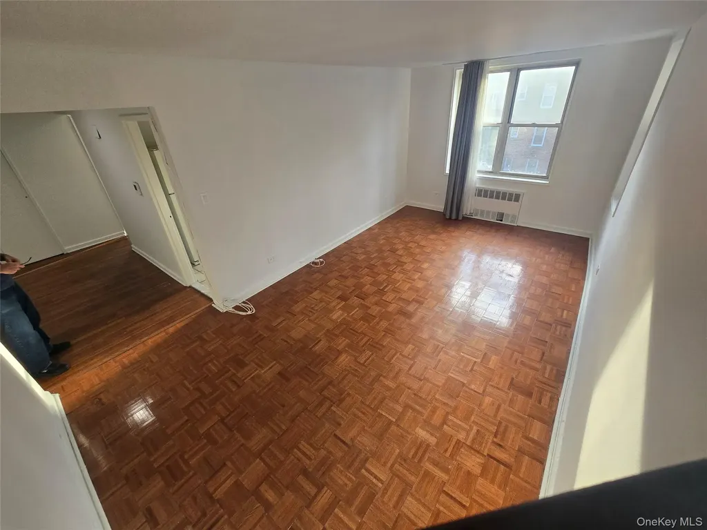 1480 Thieriot Avenue Bronx NY 10460