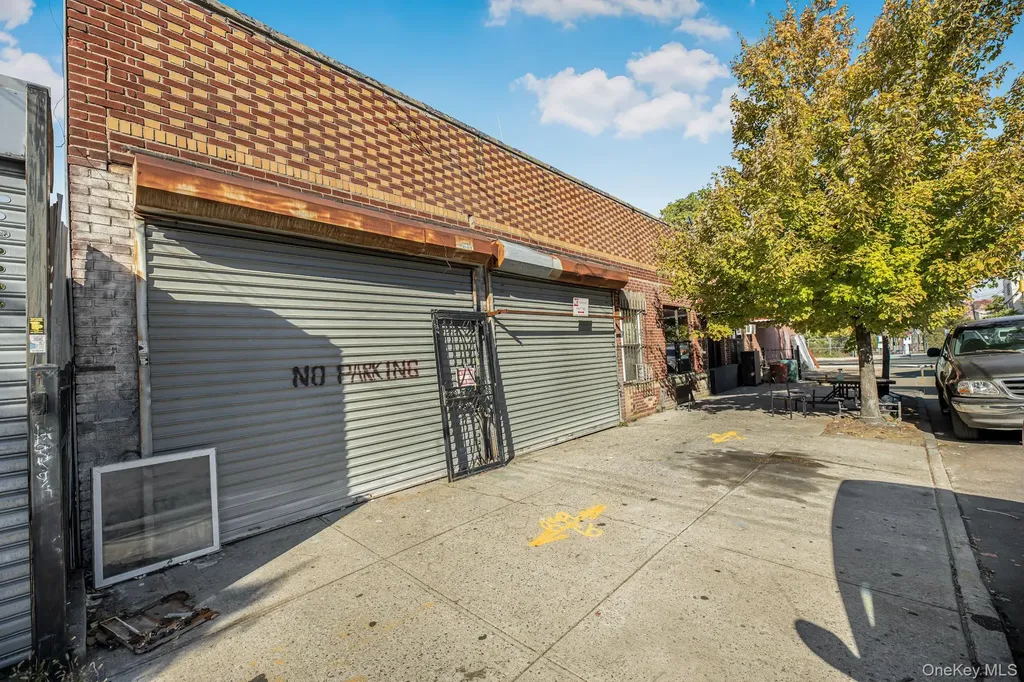 425 Glenmore Avenue Brooklyn NY 11207