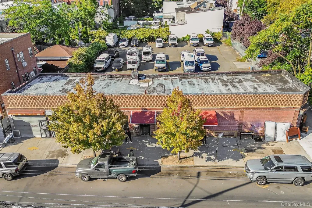 425 Glenmore Avenue Brooklyn NY 11207
