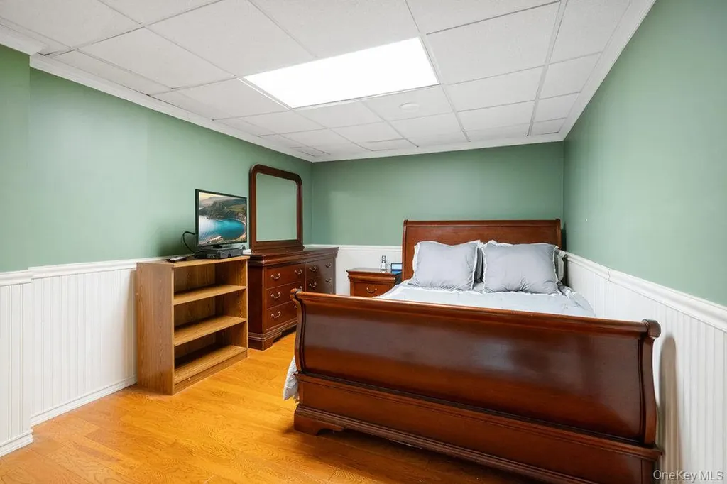 21 Larry Road Selden NY 11784