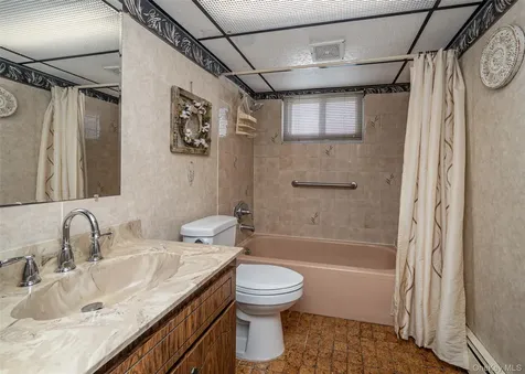 34 Scherer Street Bethpage NY 11714