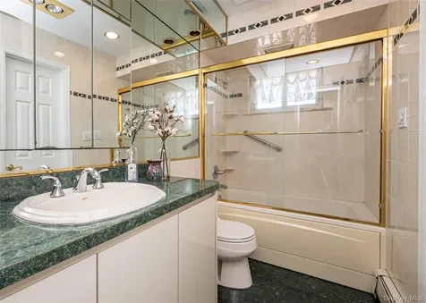 34 Scherer Street Bethpage NY 11714