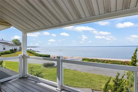 27 Mohring Bay Court Bayville NY 11709