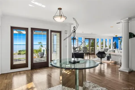 27 Mohring Bay Court Bayville NY 11709