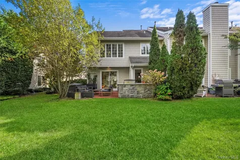 21 Doral Lane Bay Shore NY 11706